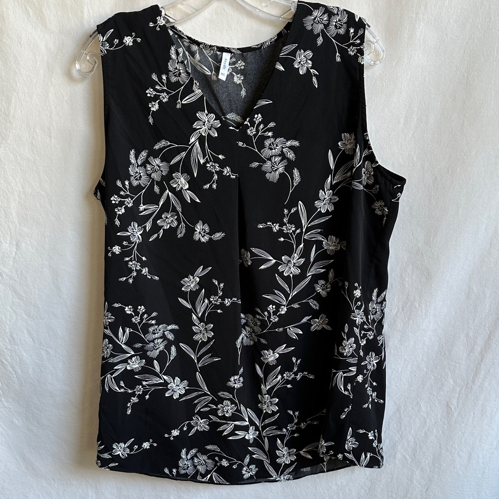 Anyally black and ivory floral print tunic tank top, size XL